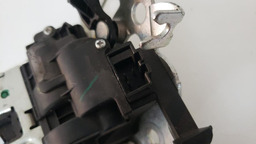 FECHADURA PORTA TAMPA TRASEIRA VW JETTA 2011 A 2016