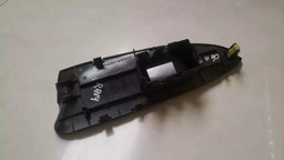 MOLDURA BOTÃO DIANTEIRO DIREITO TOYOTA RAV4 2006 A 2012