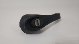 MAÇANETA EXTERNA DIREITA FIAT FIORINO 2000 A 2003 DIANTEIRA