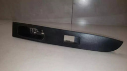 MOLDURA BOTÃO TRASEIRO ESQUERDO NISSAN SENTRA 2007- 2012 (2)