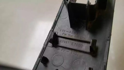 MOLDURA BOTÃO TRASEIRO ESQUERDO NISSAN SENTRA 2007- 2012 (2)