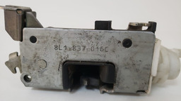 FECHADURA PORTA DIREITA AUDI A3 1998 A 2003