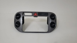 MOLDURA PAINEL CENTRAL VW TIGUAN 2009 A 2015 COM DETALHE