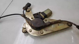 MAQUINA VIDRO DIANTEIRA DIREITA FIAT UNO 1996