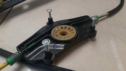 MÁQUINA VIDRO DIANTEIRO DIREITO AUDI A4 2011 SEM MOTOR