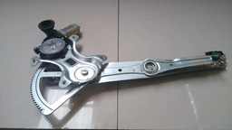 MAQUINA VIDRO ELÉTRICO DIANTEIRO DIREITO TOYOTA HILUX 2015