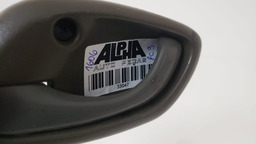 MAÇANETA INTERNA DIANTEIRA ESQUERDA GM TRACKER 2001 A 2008