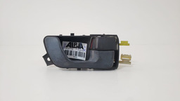 MAÇANETA INTERNA D D MITSUBISHI SPACE WAGON 1999 2000 DIANTEIRA