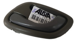 MAÇANETA INTERNA DIANTEIRA ESQUERDA GM TRACKER 2001 A 2008