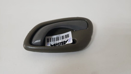 MAÇANETA INTERNA DIANTEIRA ESQUERDA GM TRACKER 2001 A 2008