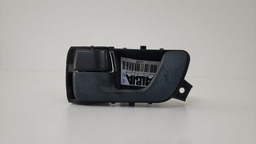 MAÇANETA INTERNA D E MITSUBISHI SPACE WAGON 1998 A 2004 DIANTEIRA