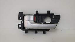 MAÇANETA INTERNA DIANTEIRA ESQUERDA KIA CERATO 2009 A 2013