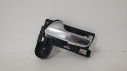 MAÇANETA INTERNA DIANTEIRA ESQUERDA DODGE JOURNEY 2014 2015