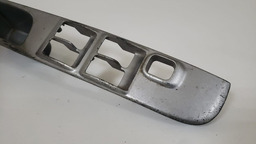 MOLDURA BOTÃO DIANTEIRO E MITSUBISHI L200 TRITON 2008 A 2015