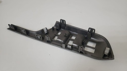 MOLDURA BOTÃO VIDRO DIANTEIRO ESQUERDO HONDA CITY 2015 2021