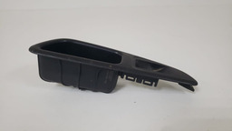 MOLDURA BOTÃO TRASEIRO DIREITO PEUGEOT 308 2012 2013