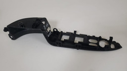 MOLDURA BOTÃO DIANTEIRO ESQUERDO HYUNDAI I30 2007 A 2012