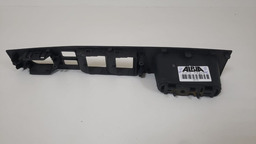 MOLDURA BOTÃO DIANTEIRO ESQUERDO NISSAN SENTRA 2008 A 2013