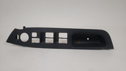MOLDURA BOTÃO DIANTEIRO ESQUERDO KIA SORENTO 2010 A 2015