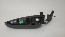 MOLDURA BOTÃO TRASEIRO DIREITO AUDI Q3 2013 2014