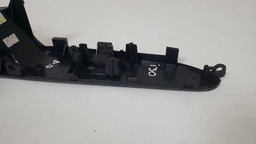 MOLDURA BOTÃO DIANTEIRO DIREITO HYUNDAI I30 2007 A 2012