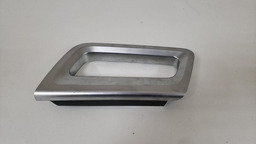 MOLDURA PUXADOR INTERNO PORTA T D GM CAPTIVA 2008 A 2015 CINZA