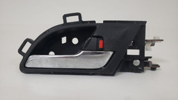 MAÇANETA PORTA INTERNA DIANTEIRA D HONDA CRV 2008 A 2012
