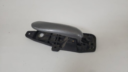 MAÇANETA PORTA INTERNA DIANTEIRA D FIAT STILO 2003 A 2011