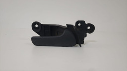 MAÇANETA PORTA INTERNA DIANTEIRA DIREITA GM ASTRA 2001 2011