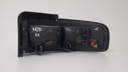 LANTERNA ESQUERDA TOYOTA CAMRY 1993 A 1997 ESQUERDO/MOTORISTA VERMELHO