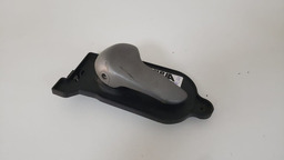 MAÇANETA INTERNA DIANTEIRA ESQUERDA FORD FIESTA 2005 A 2012