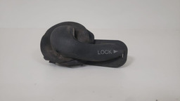 MAÇANETA INTERNA DIANTEIRA ESQUERDA FIAT PALIO 1996 A 2000