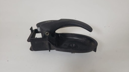 MAÇANETA INTERNA DIANTEIRA DIREITA FORD FOCUS 2001 A 2007