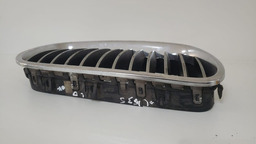 GRADE DIANTEIRA LADO DIREITO BMW 535I 2014 2015 COM DETALHE PRETO