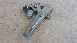 MAQUINA VIDRO TRASEIRA ESQUERDA NISSAN LIVINA 2011 ORIGINAL