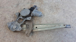 MAQUINA VIDRO TRASEIRA ESQUERDA NISSAN LIVINA 2011 ORIGINAL