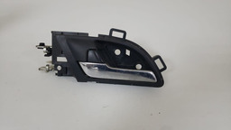 MAÇANETA INTERNA TRASEIRA ESQUERDA HONDA CRV 2008 A 2012