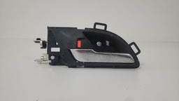 MAÇANETA INTERNA TRASEIRA ESQUERDA HONDA CRV 2008 A 2012