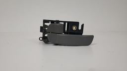 MAÇANETA INTERNA DIANTEIRA E NISSAN FRONTIER 2005 A 2015