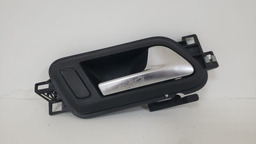 MAÇANETA INTERNA DIANTEIRA DIREITA VW AMAROK 2010 A 2018