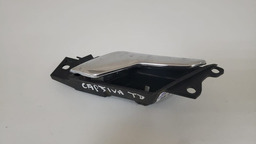 MAÇANETA INTERNA TRASEIRA DIREITA GM CAPTIVA 2009 A 2015