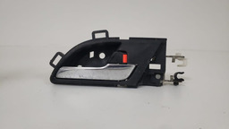 MAÇANETA INTERNA TRASEIRA DIREITA HONDA CRV 2008 A 2012