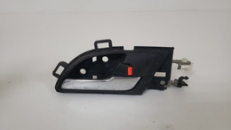 MAÇANETA INTERNA TRASEIRA DIREITA HONDA CRV 2008 A 2012