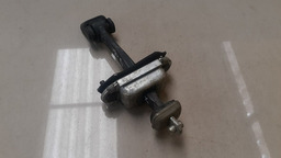 LIMITADOR PORTA TRASEIRA ESQUERDA FORD ECOSPORT 2007