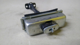 LIMITADOR PORTA DIANTEIRA D. RANGE ROVER SPORT 2008 A 2010