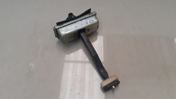 LIMITADOR PORTA TRASEIRO D. RANGE ROVER EVOQUE 2012 A 2015