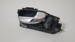 MAÇANETA INTERNA TRASEIRA DIREITA PEUGEOT 307 2007 2008