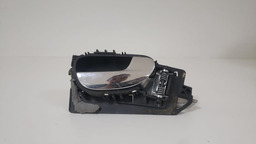 MAÇANETA INTERNA TRASEIRA DIREITA PEUGEOT 307 2007 2008