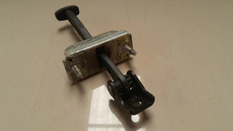 LIMITADOR PORTA TRASEIRA ESQUERDA FORD FOCUS 2008 A 2012