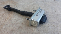 LIMITADOR PORTA TRASEIRA DIREITA FORD ECOSPORT 2020